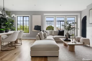 Photo #5: 425029020 Listing