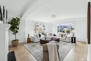 More Details about MLS # 425029120 : 2100 GREEN STREET #302