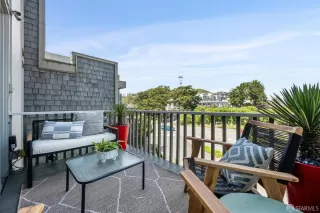 Photo #5: 425029235 Listing 