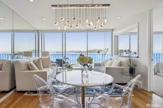 Photo #6: 425029243 Listing 