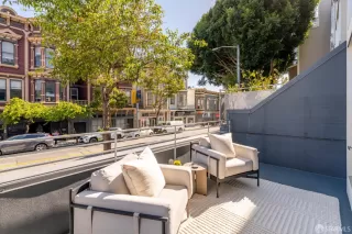 Photo #3: 425029534 Listing