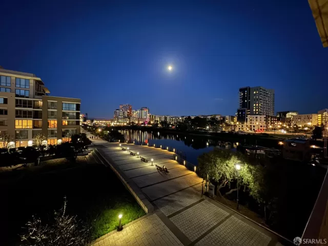 MLS: 425029707 Condo For Sale