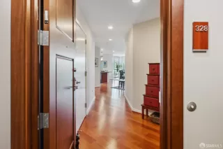 Photo #4: 425029707 Listing 