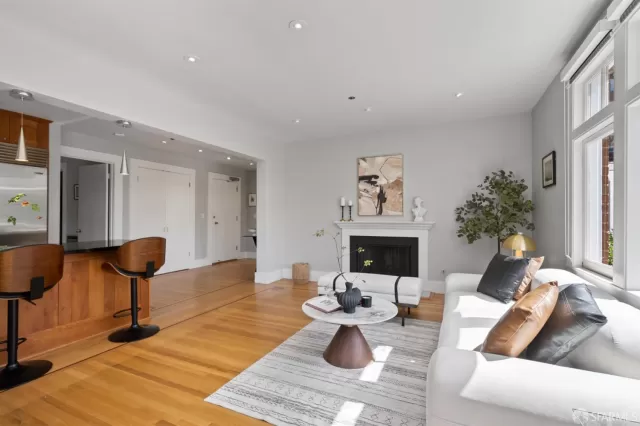 MLS: 425029972 Condo For Sale