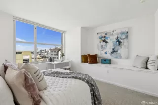 Photo #5: 425030350 Listing