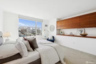 Photo #6: 425030350 Listing