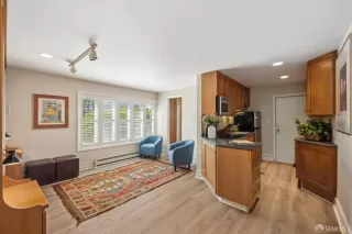 Photo #3: 425031147 Listing