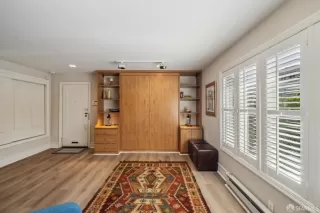 Photo #5: 425031147 Listing