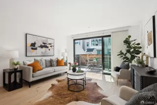 Photo #6: 425031892 Listing