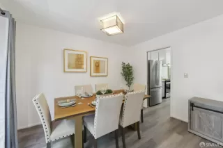 Photo #6: 425031966 Listing 