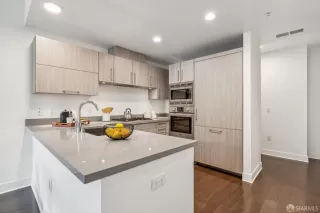 Photo #3: 425032047 Listing 