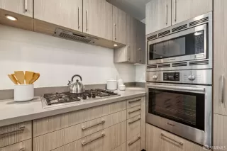 Photo #4: 425032047 Listing 