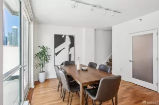 Photo #6: 425032193 Listing