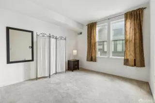 Photo #5: 425032764 Listing 