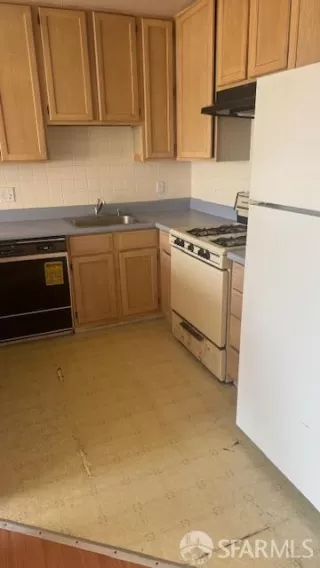 Photo #5: 425032768 Listing