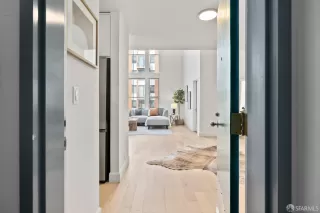 Photo #3: 425032810 Listing