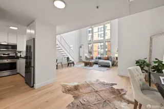 Photo #4: 425032810 Listing