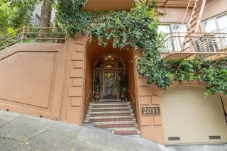 Photo #2: 425033051 Listing 