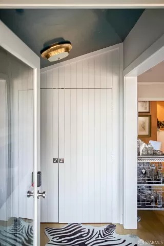 Photo #5: 425033054 Listing 