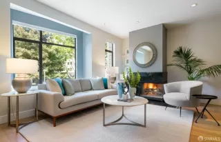 Photo #2: 425033634 Listing