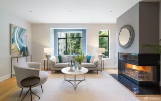 Photo #3: 425033634 Listing