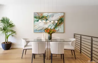 Photo #6: 425033634 Listing