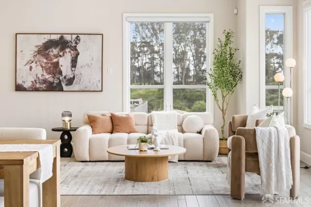 MLS: 425033667 Condo For Sale