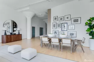 Photo #5: 425034105 Listing