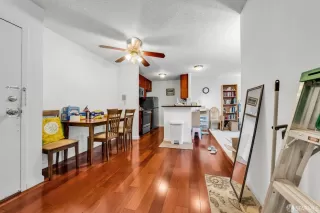 Photo #3: 425034490 Listing