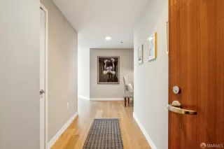 Photo #2: 425034606 Listing 