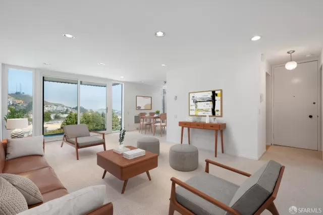 MLS: 425034717 Condo For Sale