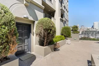 Photo #3: 425034827 Listing 