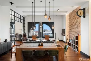 Photo #5: 425035189 Listing