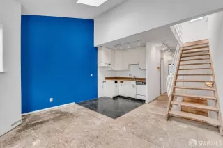 Photo #5: 425035630 Listing