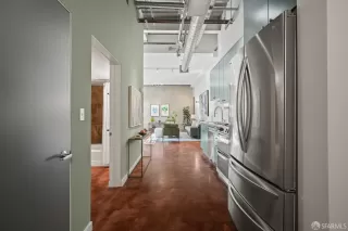 Photo #3: 425035928 Listing