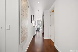 Photo #6: 425036909 Listing