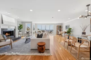 Photo #1: 425036921 Listing 