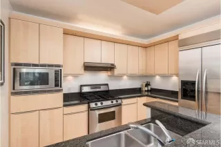 Photo #4: 425037091 Listing