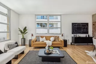 Photo #6: 425037356 Listing 