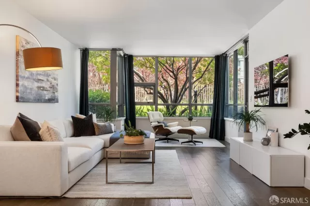 MLS: 425037413 Condo For Sale