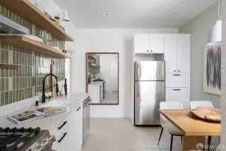 Photo #6: 425038033 Listing 