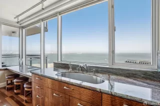 Photo #4: 425038119 Listing