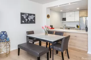 Photo #6: 425038188 Listing 