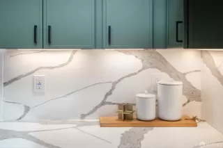 Photo #3: 425038380 Listing 