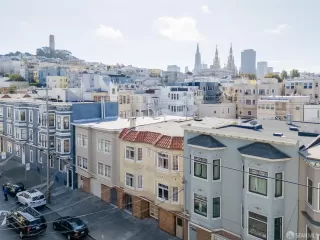 Photo #2: 425038422 Listing 