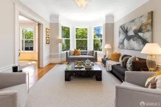 Photo #3: 425038908 Listing