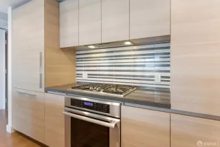 Photo #5: 425039107 Listing 