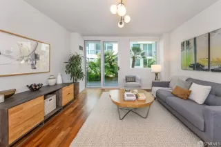 Photo #4: 425039256 Listing 