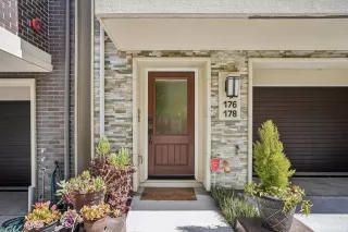 Photo #3: 425039313 Listing