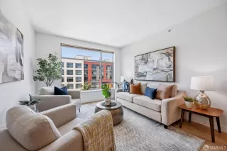 Click for more information on MLS # 425039599 : 170 KING STREET #1006 More Details about MLS # 425039599 : 170 KING STREET #1006